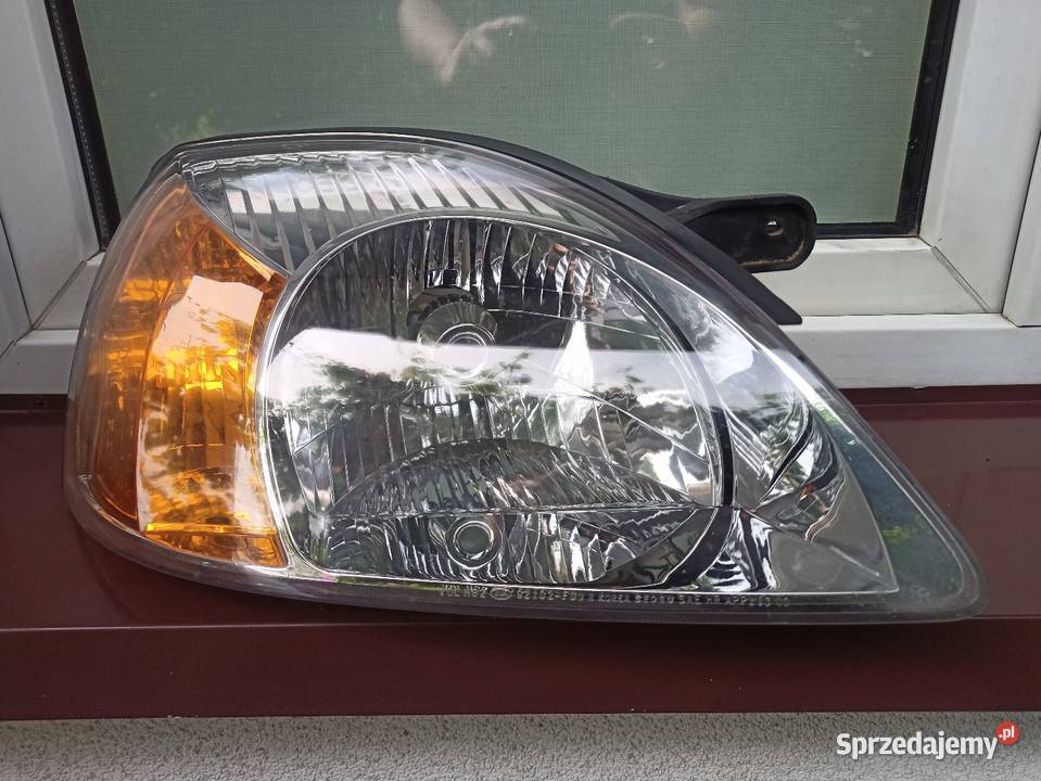 Kia Rio II 2 lampa przednia prawa reflektor Motoryzacja Sieradz sprzedam