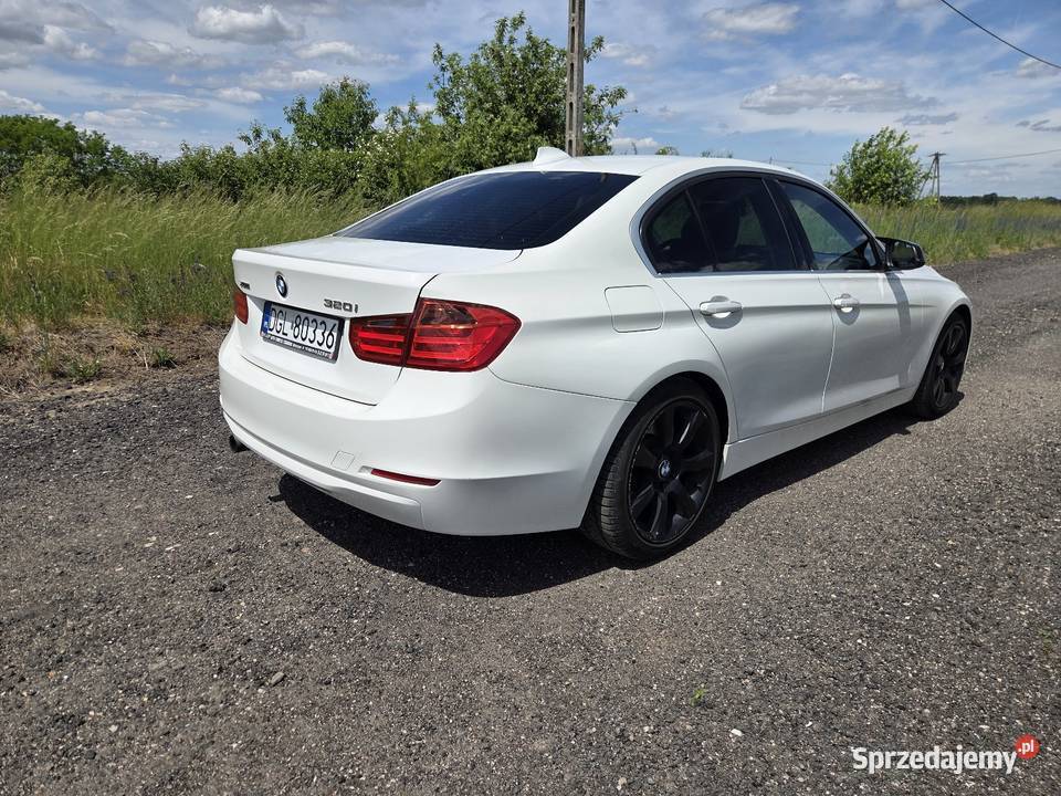 BMW F30 320i xDrive