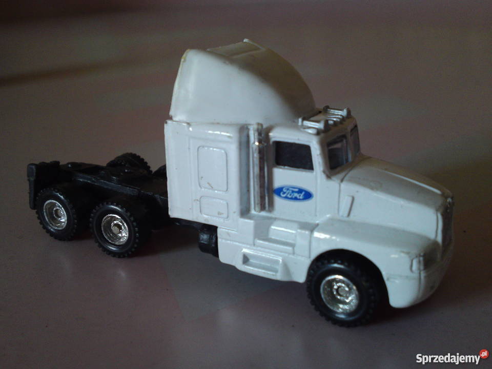 ciezarówka siodłowa FORD 86