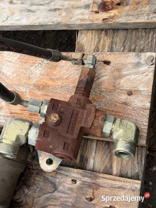 Orbitrol SAUER DANFOS C100LS z dzielnikiem Antonie