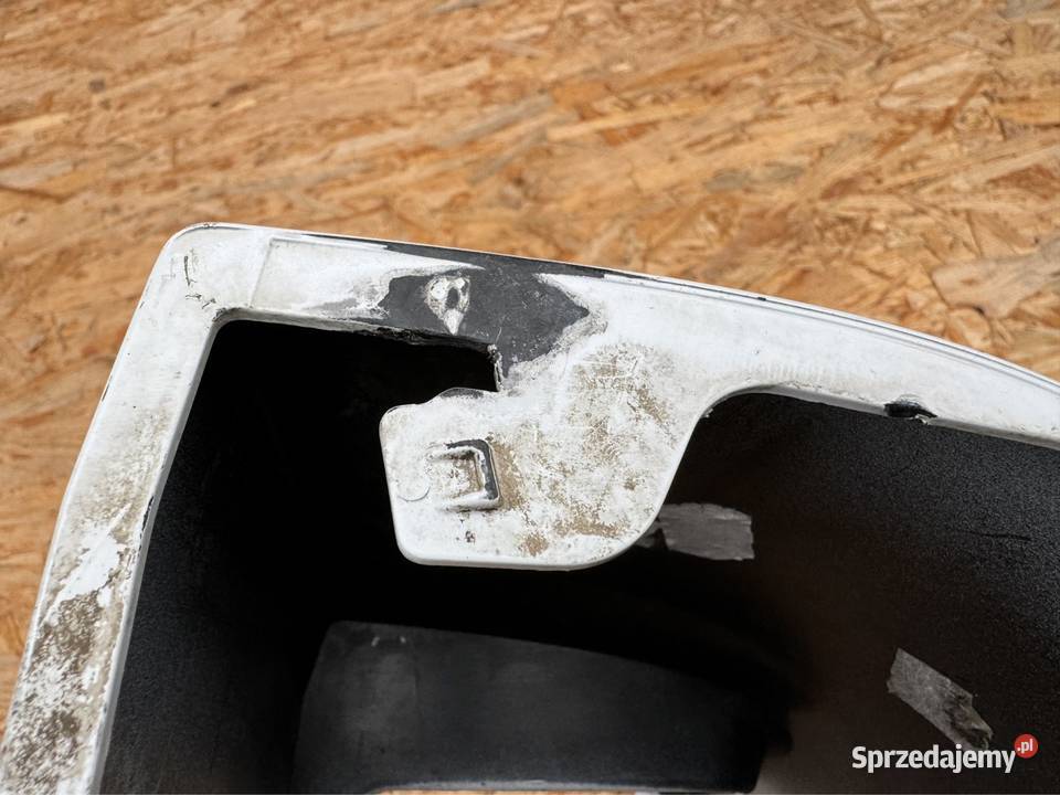 Narożnik zderzaka tył lewy LH Mercedesbenz w447 Sieraków