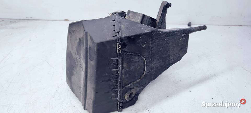 OBUDOWA FILTRA POWIETRZA AUDI A6 C6 4F0133835M Przystajń