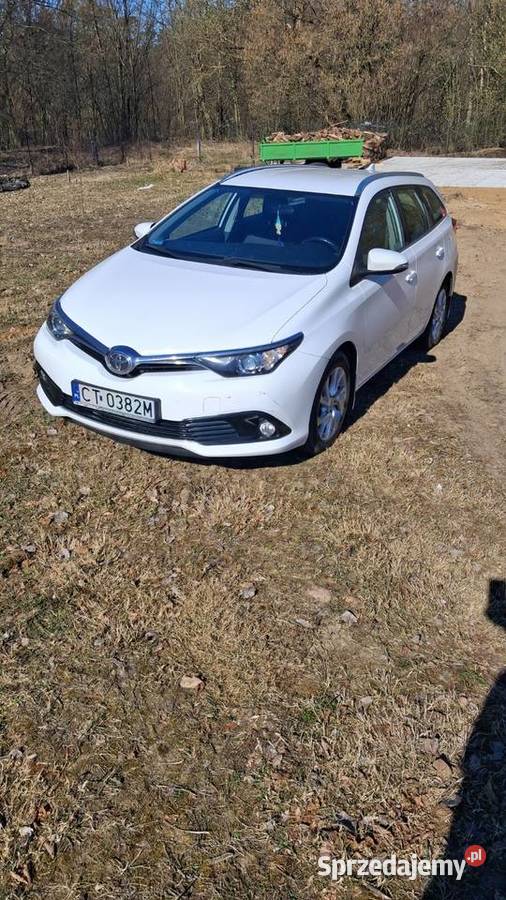 2015 Toyota Auris Golub-Dobrzyń