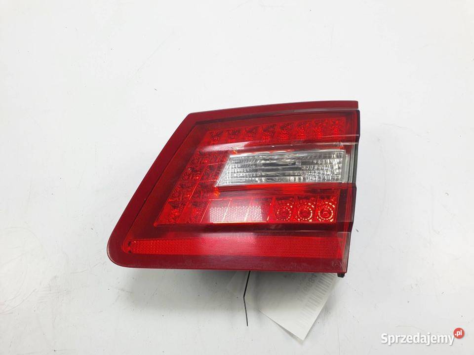 LAMPA W KLAPE PRAWA MERCEDESBENZ E 250 W212 osobowe kujawsko-pomorskie Lipno