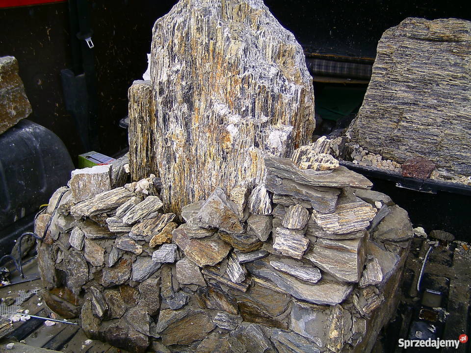 Fontanny ogrodowe z kamienia Oleśnica