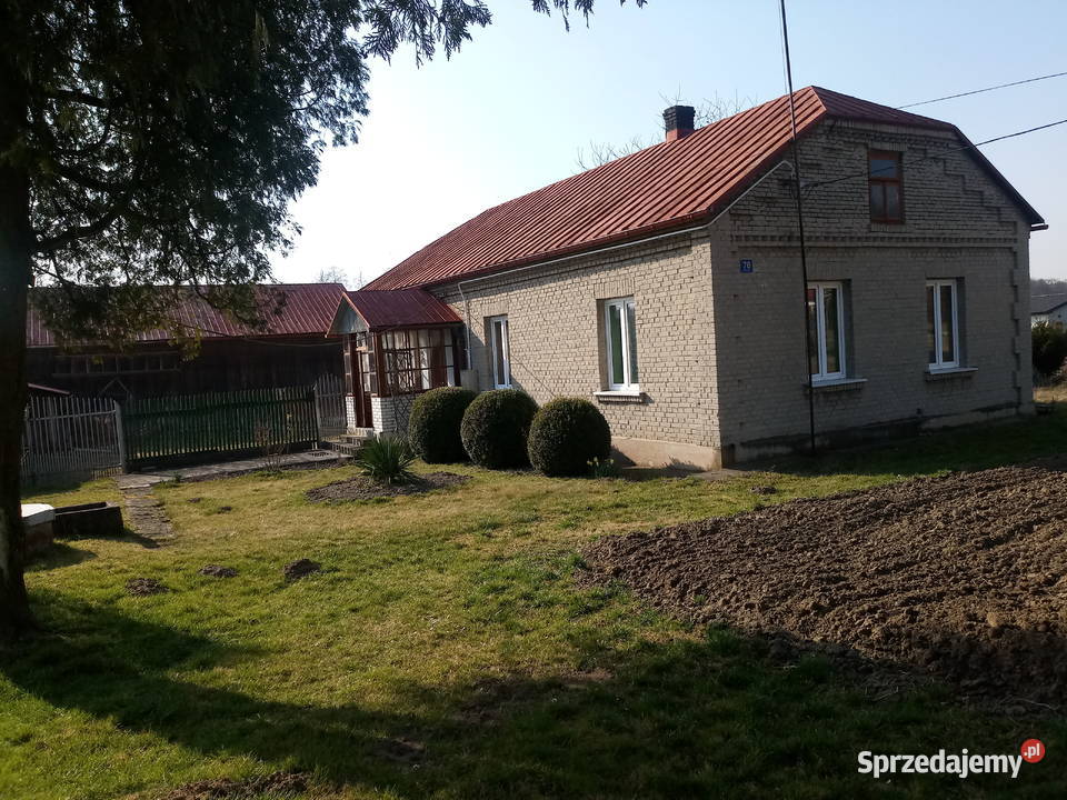 Dom i gospodarstwo rolniczoogrodnicze świętokrzyskie Sancygniów