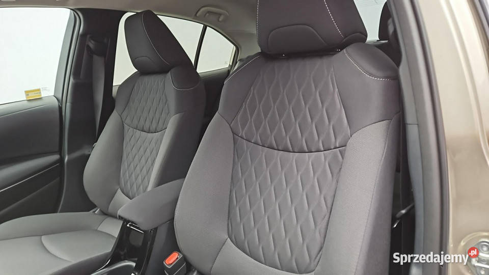 Toyota Corolla 15 Style Z Polskiego Salonu złoty Toyota Warszawa