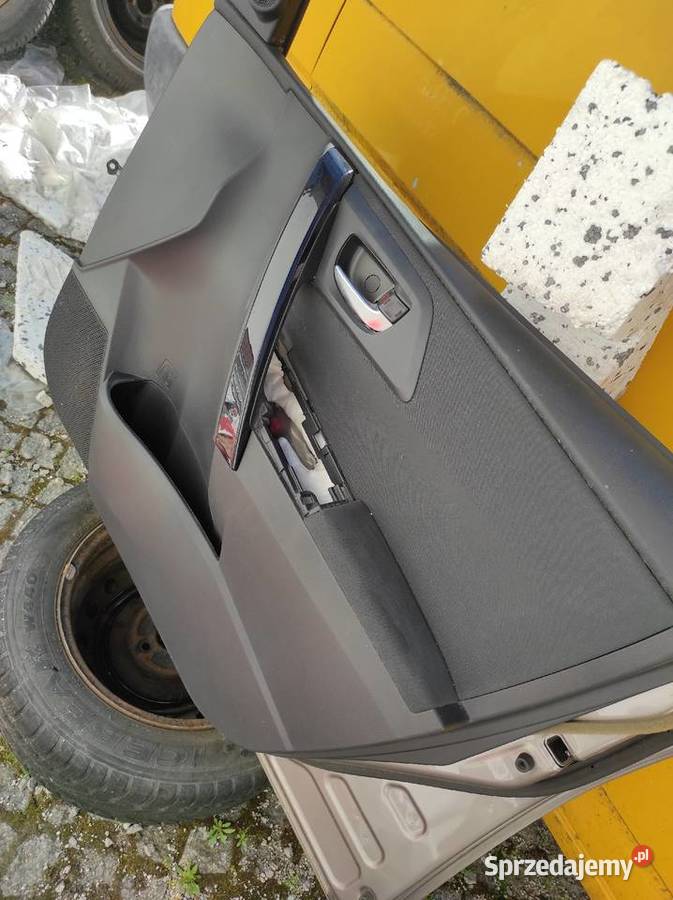 Auris II drzwi przód lewe boczek szyba mechanizm Ostrowiec Świętokrzyski