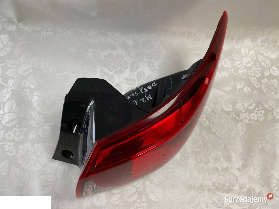 MAZDA 2 DJ LAMPA TYLNA PRAWA DB5J51150 Oświetlenie sprzedam