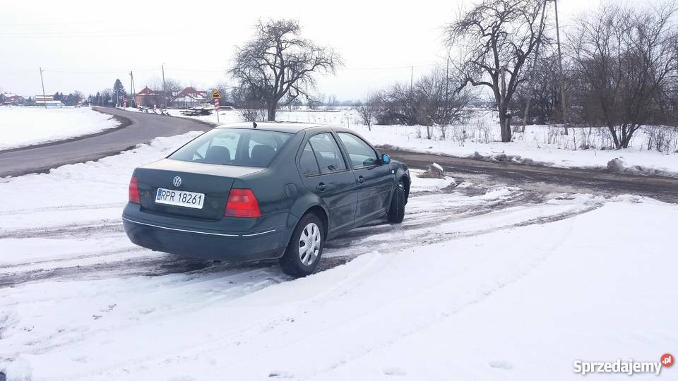 SPRZEDAM VW BORA 16 sr BENZYNAGAZ sprzedam