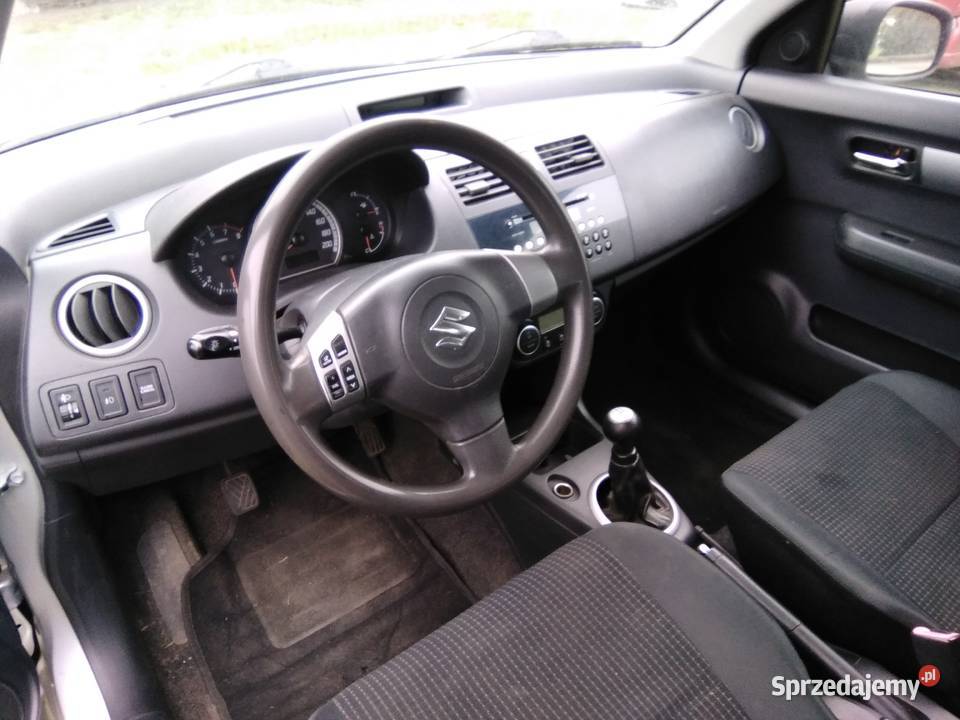 SUZUKI SWIFT 13b 75KM Września
