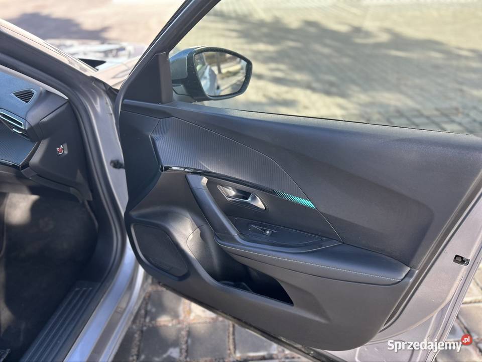 Peugeot 2008 15 diesel automat 80 przebiegu Toruń