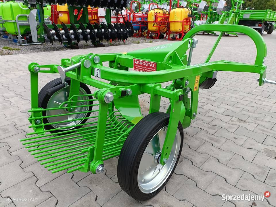 Kopaczka wibracyjna BOMET Ursa wyrzut do tyłu lubelskie Tarnogród