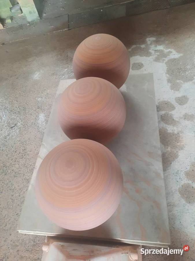 Daszki nakrywy z piaskowca Miedzna Drewniana