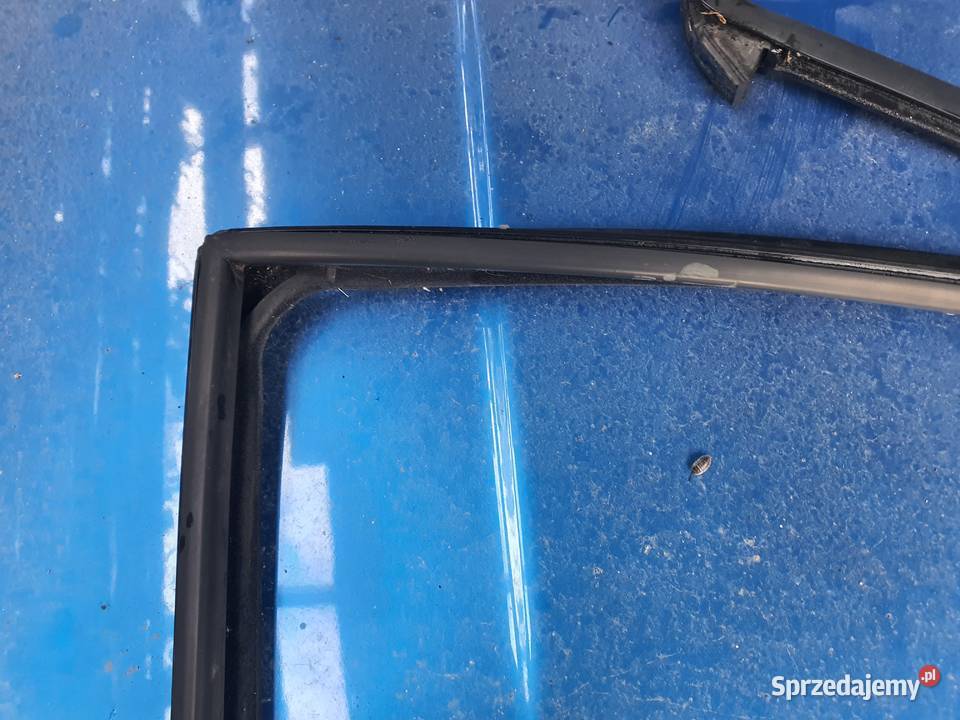 Listwy Zgarniające drzwi Skoda Octavia 1 osobowe Mirsk sprzedam