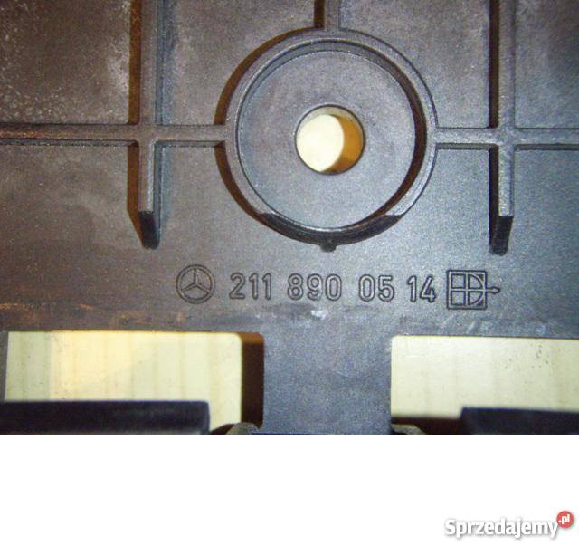 Mercedes W211 oryginalne mocowanie trójkąta 211 Gdańsk