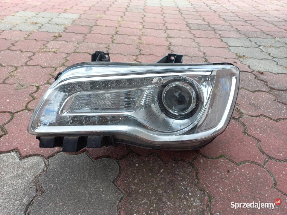Oryginał Lampa lewa Chrysler 300 2015 Oświetlenie Żychlin
