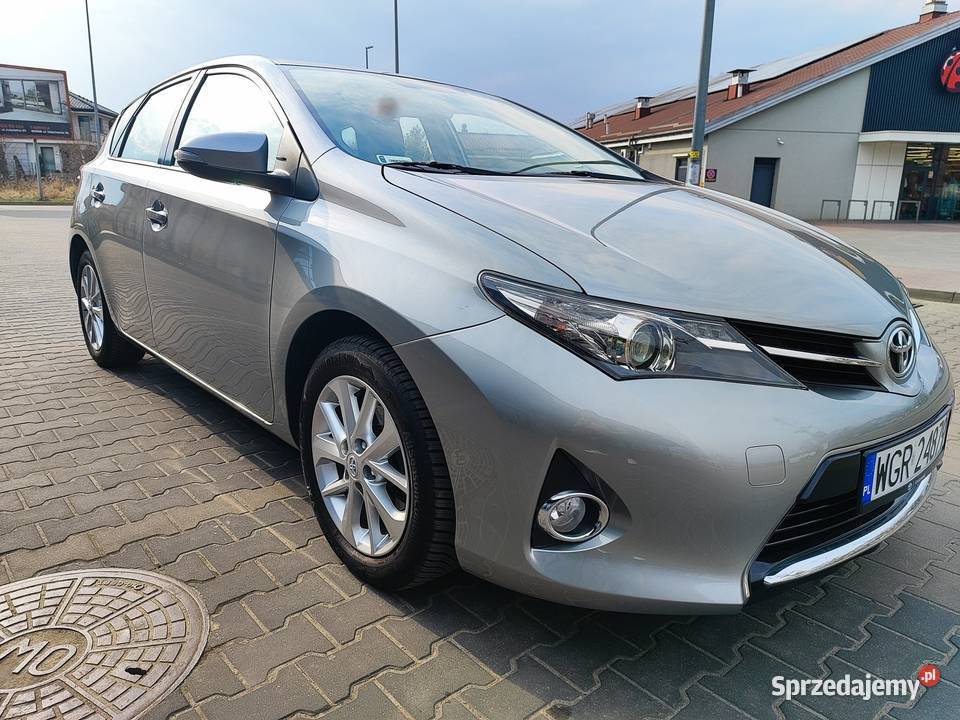 SprzedamToyota Auris 2014 mazowieckie Warka sprzedam