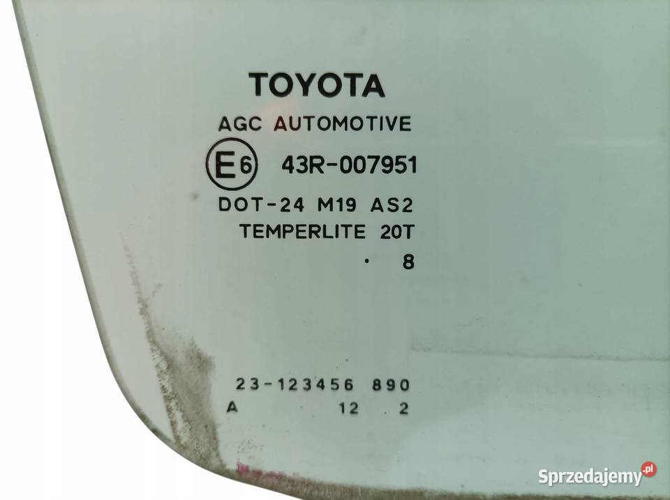 SZYBA DRZWI PRAWY PRZÓD 08 R 5D HB Toyota Auris sprzedam