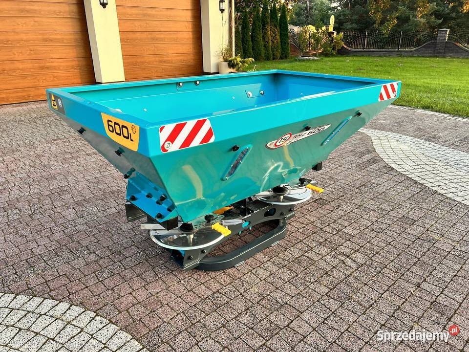 Rozsiewacz Nawozów Dwutarczowy 600L polowy DPOL Nawożenie Magnuszew