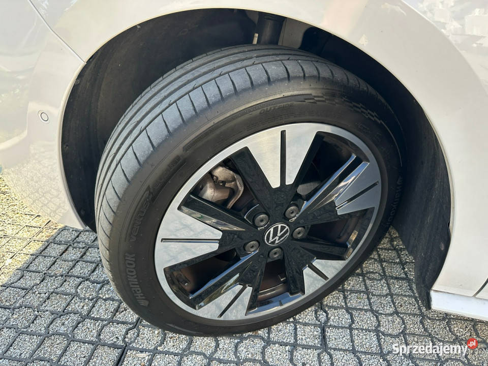 Volkswagen Multivan EDITION 20TDi 150 DSG 1968cm3 Samochody osobowe Syców