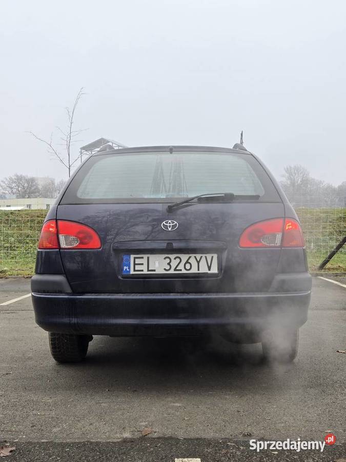Toyota avensis kombi 18 benzyna Avensis Toyota Nysa