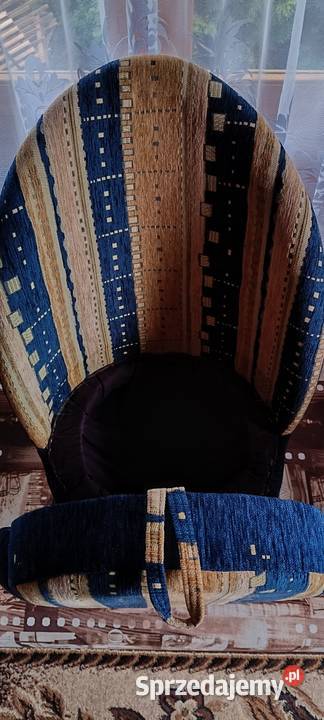 Fotele pufy z schownikem pod siedziskiem 45cm opolskie