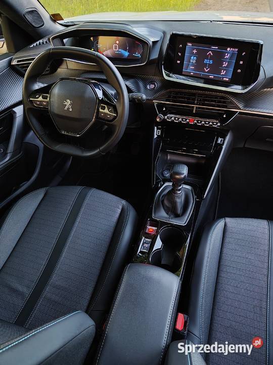 Peugeot 2008 Allure Pack SS 130 benzyna Virtual 1199cm3 Stargard