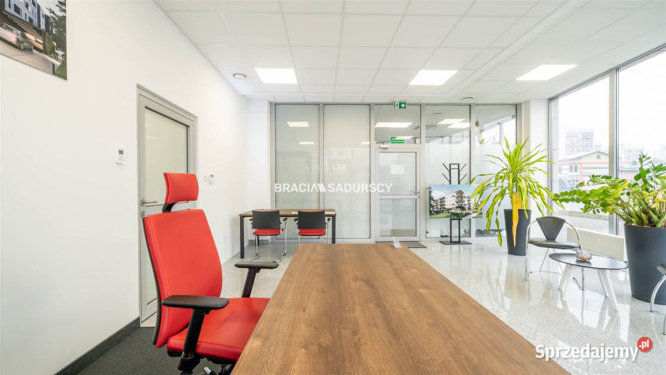 wynajmu lokalu 6551m2 Kraków