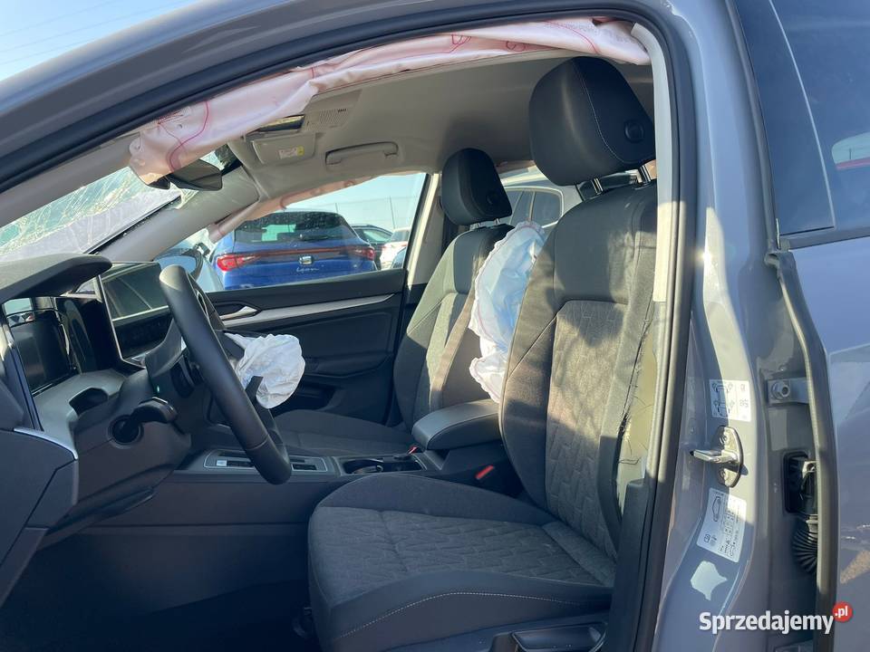 VOLKSWAGEN Golf VIII 15 eTSi 115 Life plus DSG7 Lublin