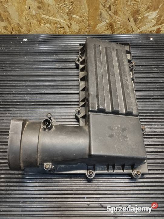 Obudowa filtra powietrza Audi A3 8P VW Częstochowa