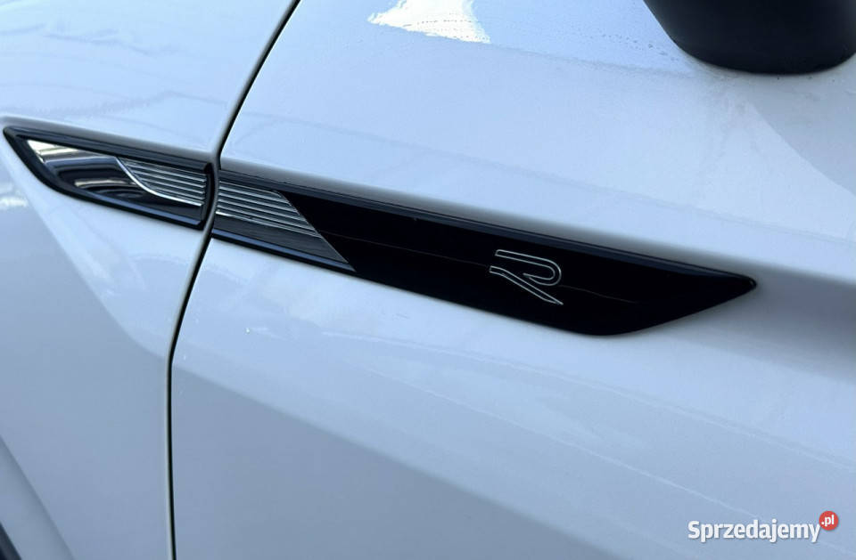 Volkswagen Tiguan 15 TSI RLINE serwisowany w ASO biały Toruń