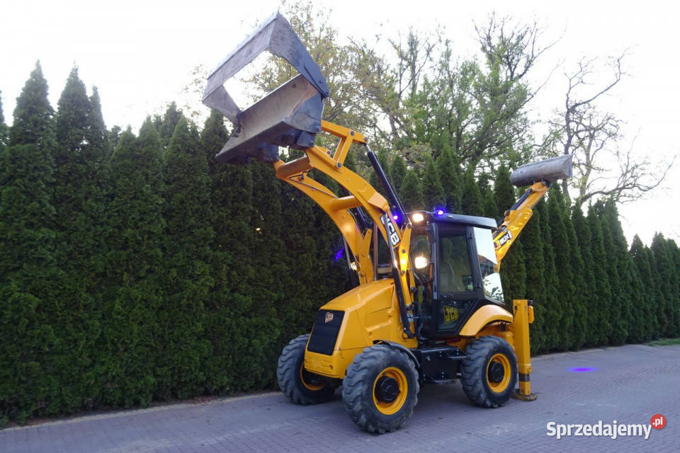 na równych kołach JCB 2CX SM 4 WS JCB 2CX 4x4 pełny VAT Góra Kalwaria