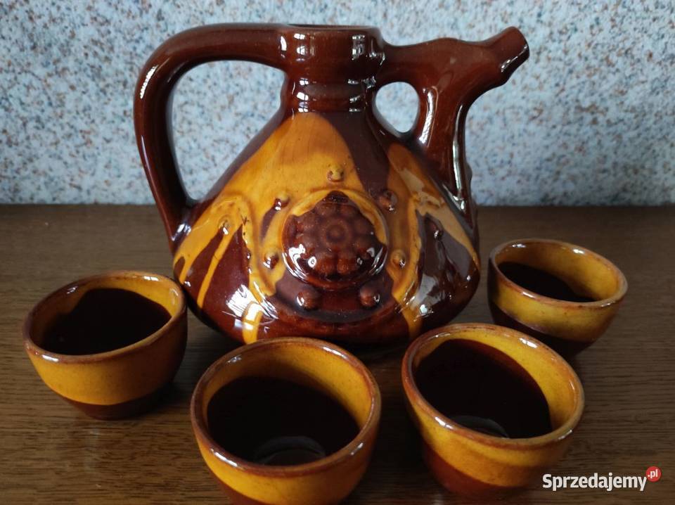 porcelit kamionka wypalany zestaw kubeczki Filiżanki i spodki świętokrzyskie Kielce sprzedam
