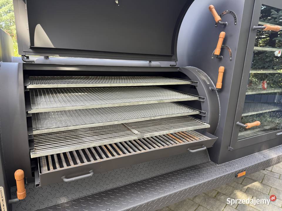 smoker trailer grill na przyczepie BBQ catering wielkopolskie sprzedam