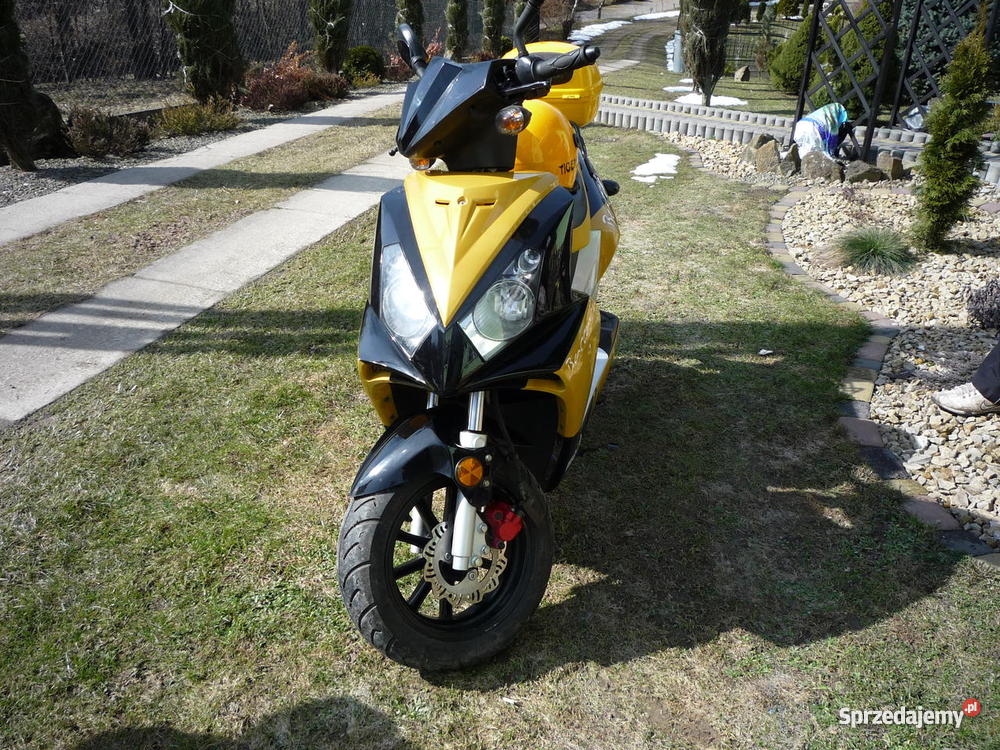 Skuter Baccari Mezoo pas napędowy Zagorzyce