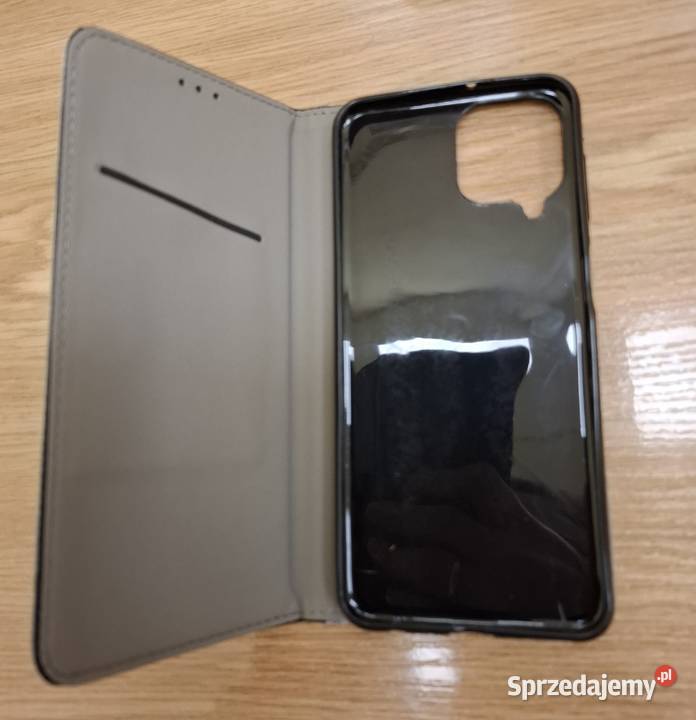 Nowe etui z klapką do telefonu Samsung M33 Wrocław sprzedam