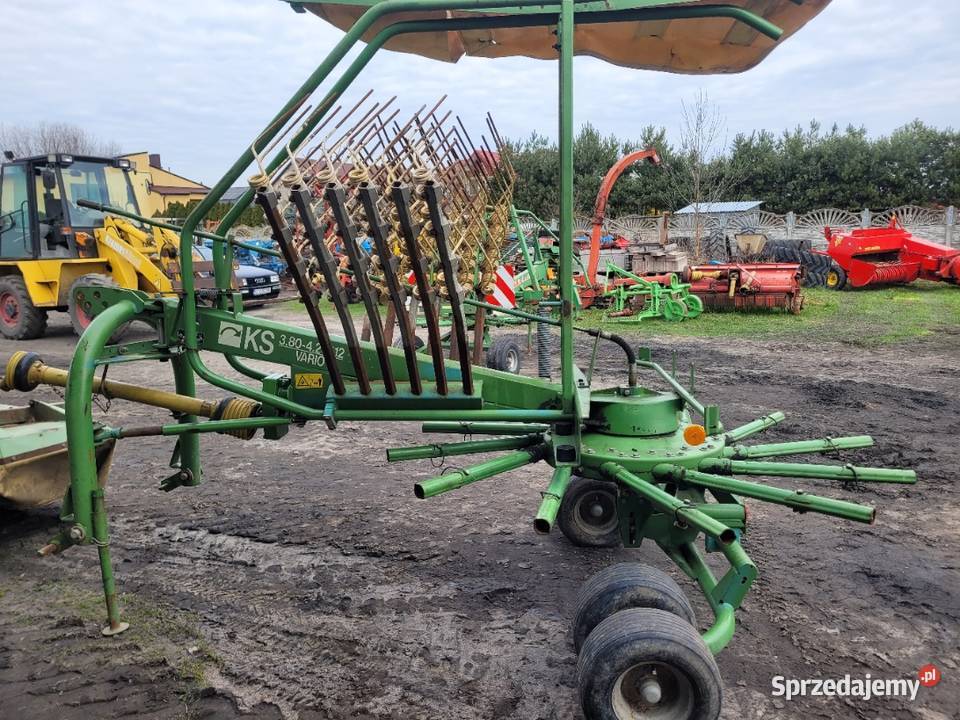 Zgrabiarka do siana KRONE Przyrów