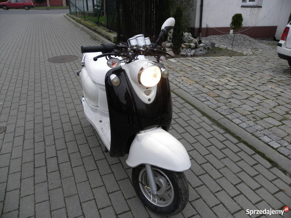 Skuter Yiying 50ccm klasyczna Vespa Rok produkcji 2009 Inowrocław