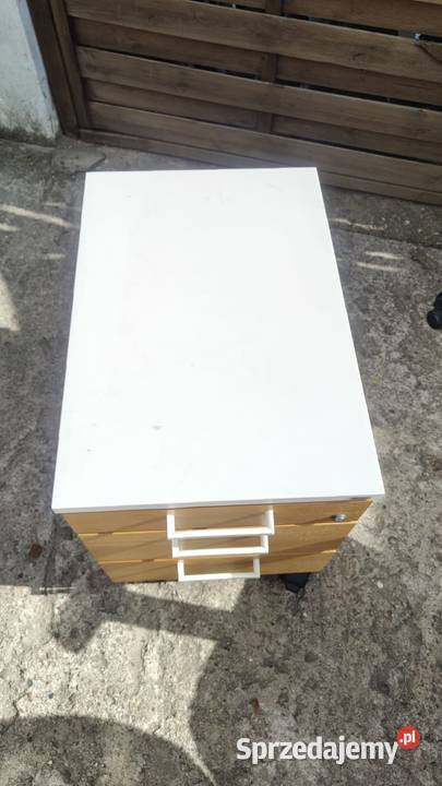 Kontenerek Kinnarps podbiurkowy na kółkach sprzedam