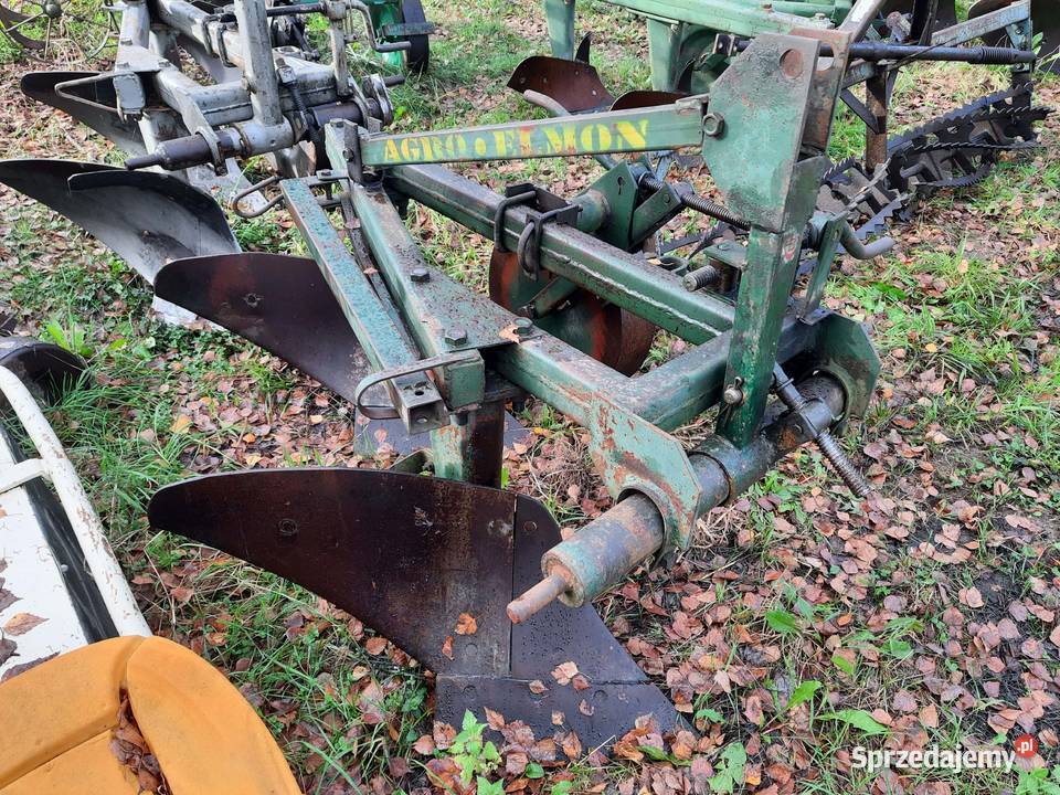 Pług 2 duży Bucze sprzedam