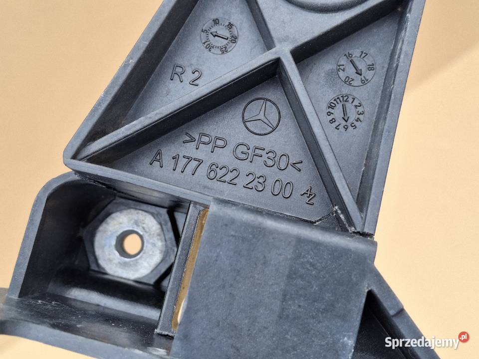 MERCEDES AKLASA W177 B W247 CLA W118 PAS PRZEDNI Bieleń sprzedam