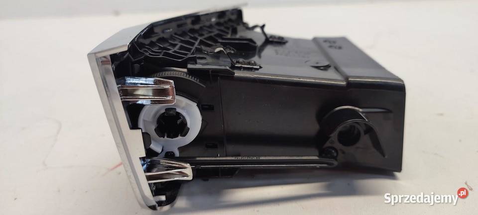 SKODA KAROQ KRATKA NAWIEWU DESKI PRAWA