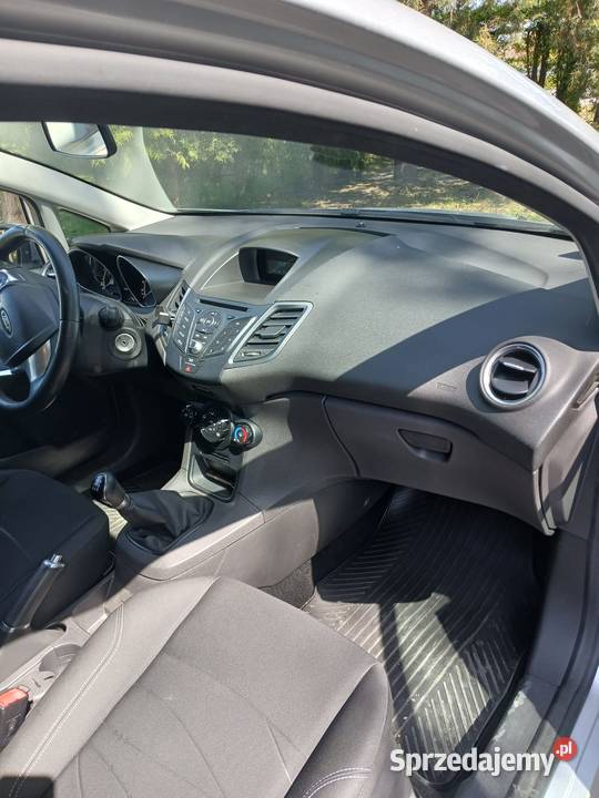 Ford Fiesta Gold X 125 benzyna 82 2016r Salon Fiesta Radziejów