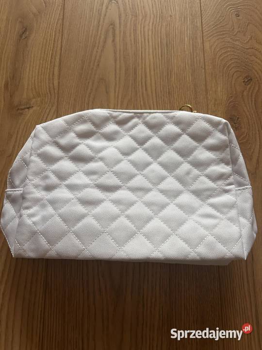 Kosmetyczka biała na suwak nowa Pozostałe Warszawa