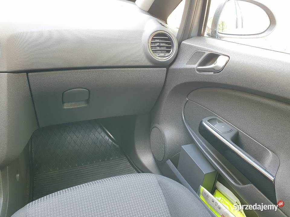 OPEL CORSA 12 16V ECOTEC 2012 75 Krajowy Katowice