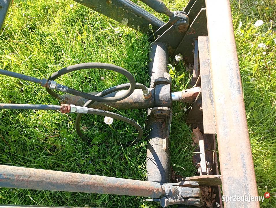 Tur ursus c 385 samopoziomujacy Agco Sztum