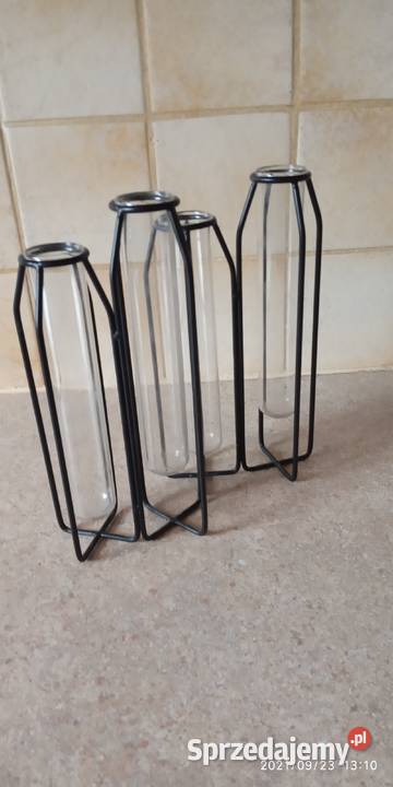 vintage czerwony wazonik sprzedam