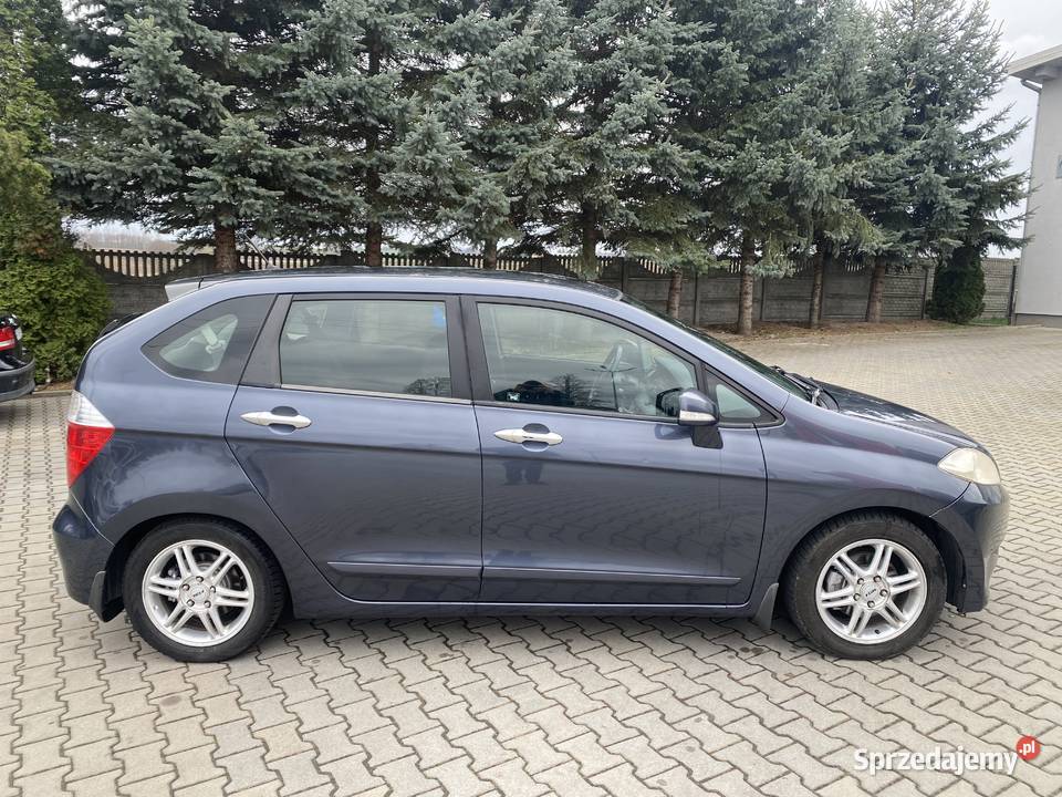 Honda FRV 17 BENZYNA 6osobowy klima sprowadzony autoalarm