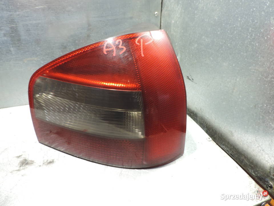 LAMPA PRAWY TYŁ AUDI A3 8L FL małopolskie Nowy Sącz